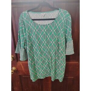 Crown & Ivy green tile print ruffle sleeve t-shirt 2x